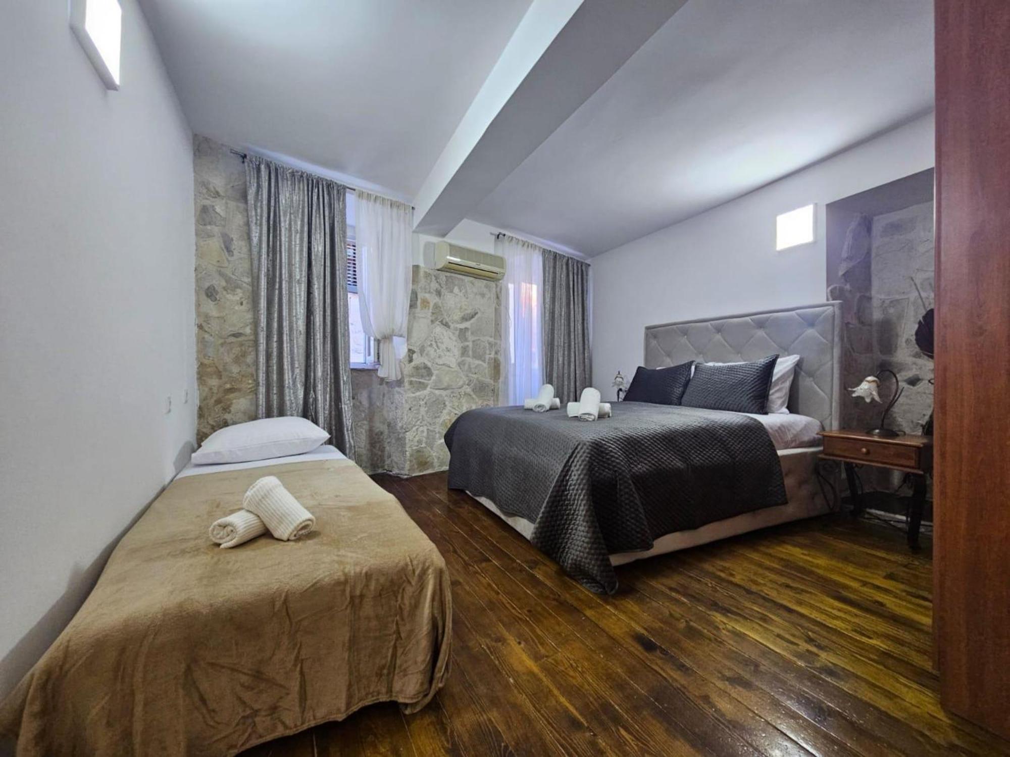 Gostinjska kuća Athos 2*
